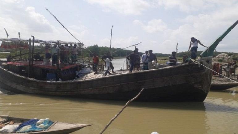 ভোলায় ঝড়ের কবলে পড়ে নিখোঁজ ১৩ জেলে ৮ দিন পর বাড়ি ফিরলো