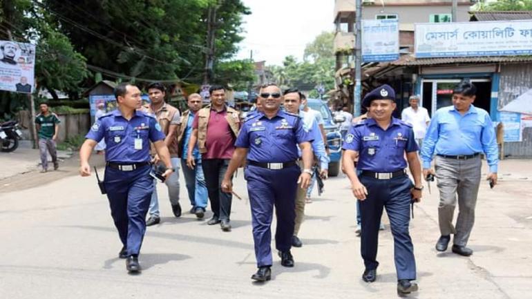 লক্ষ্মীপুরে যানজট নিরসনে শহর পরিদর্শন করলেন নবাগত পুলিশ সুপার।