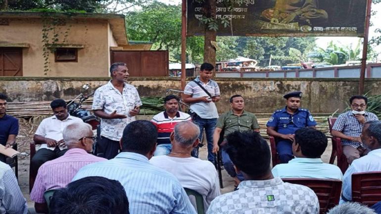 হরিরামপুরে শারদীয় দুর্গা পূজা উপলক্ষে পূজা উদযাপন কমিটির মতবিনিময় সভা